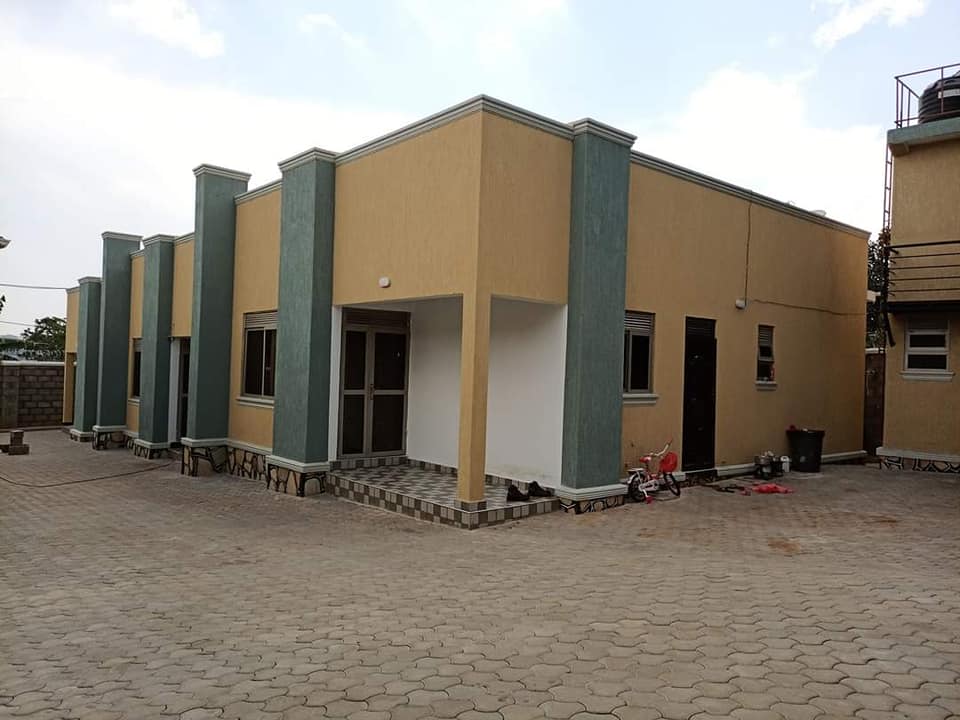 2 Bedroom 2 Baths Photo 1