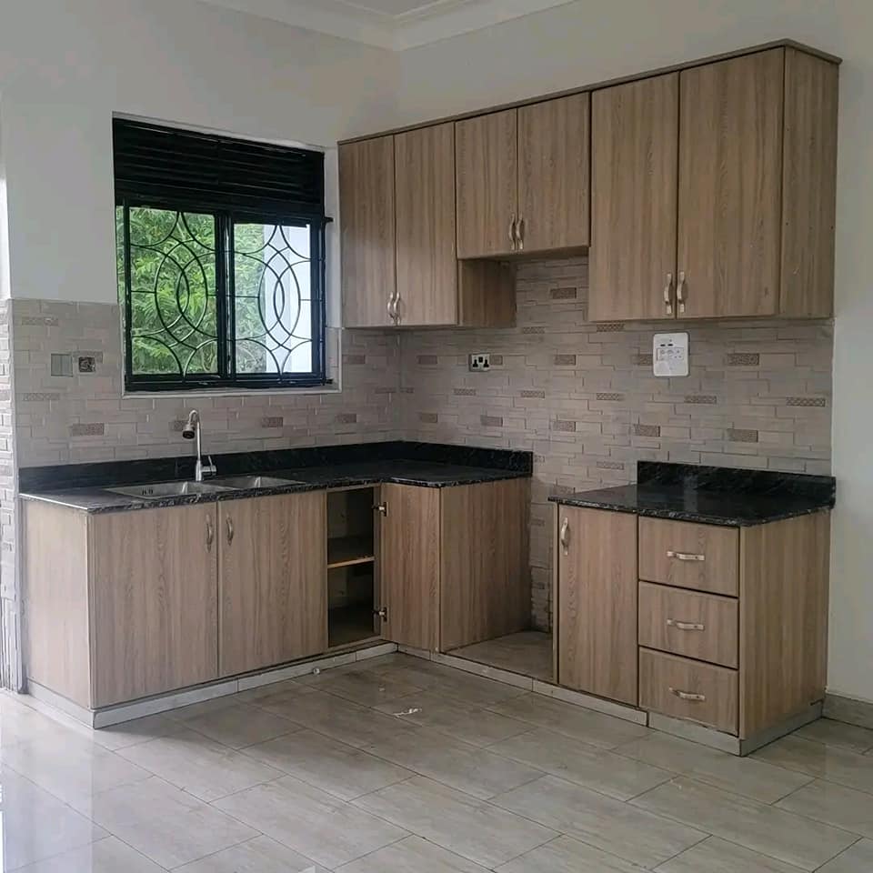 3 Bedrooms 3 Baths Villa Photo 1