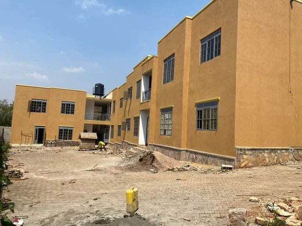 Paradise Apartments Photo 1