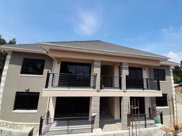 Ridge Apartments Photo 1