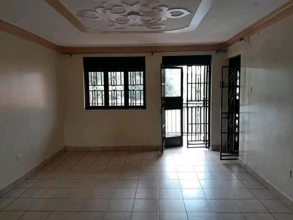 2 Bedroom House Photo 1
